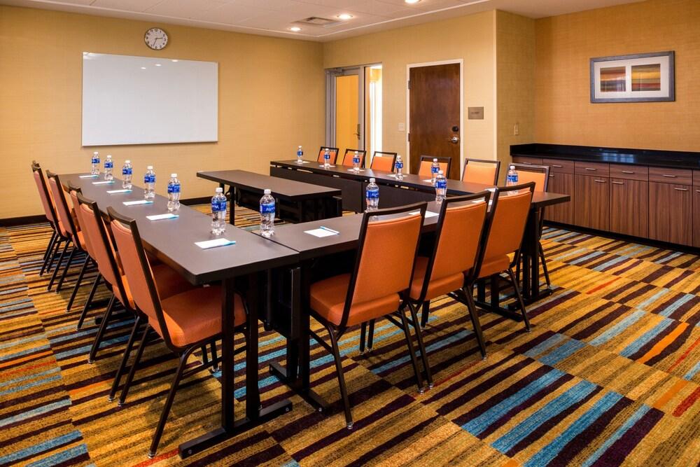 Fairfield Inn & Suites By Marriott Akron Stow Eksteriør bilde