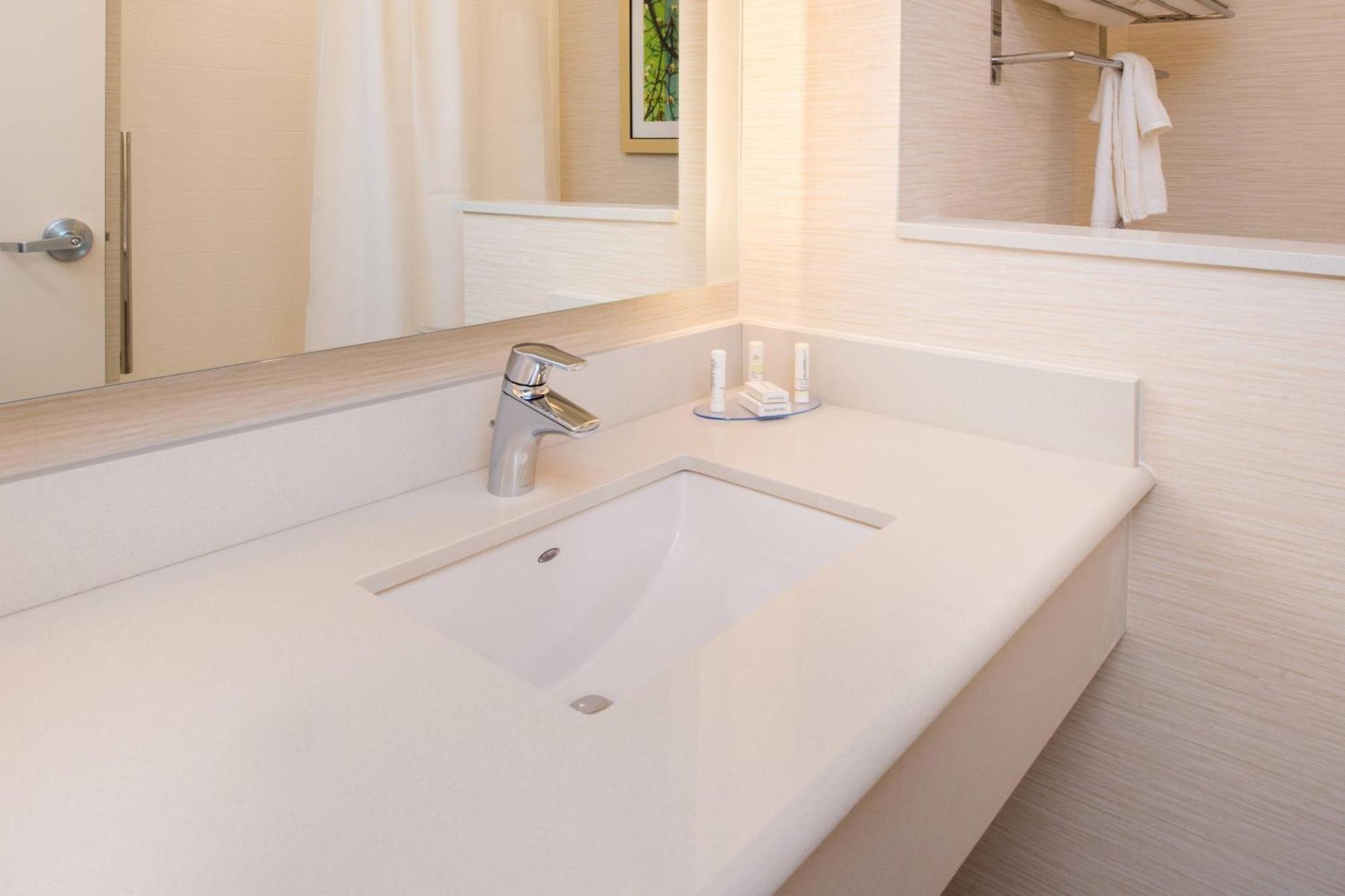 Fairfield Inn & Suites By Marriott Akron Stow Eksteriør bilde