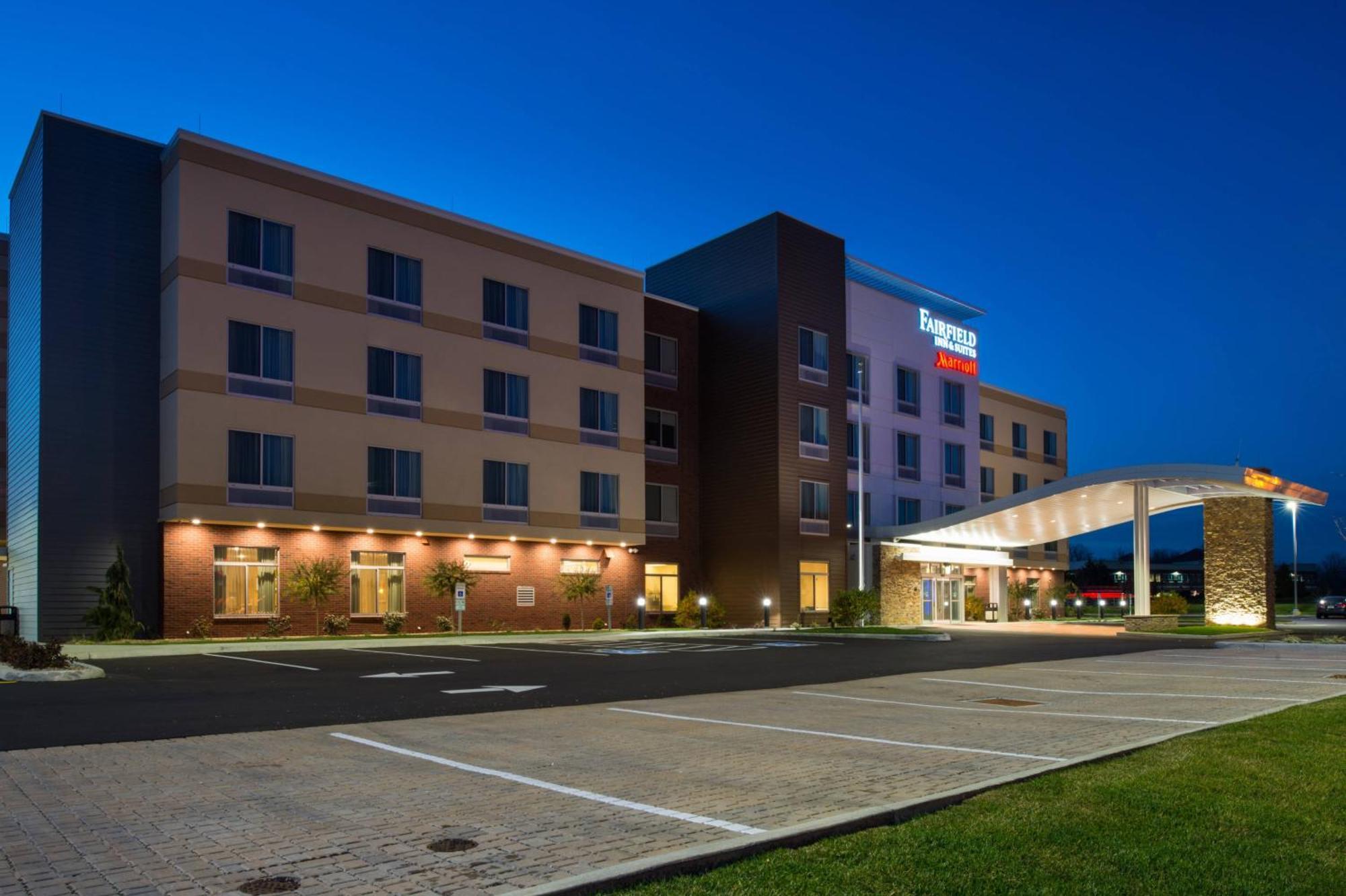 Fairfield Inn & Suites By Marriott Akron Stow Eksteriør bilde