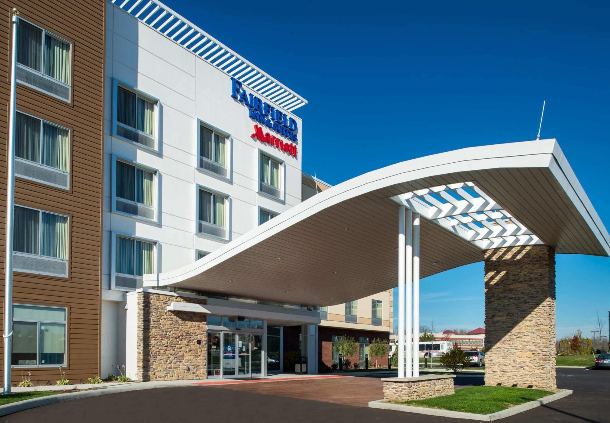 Fairfield Inn & Suites By Marriott Akron Stow Eksteriør bilde